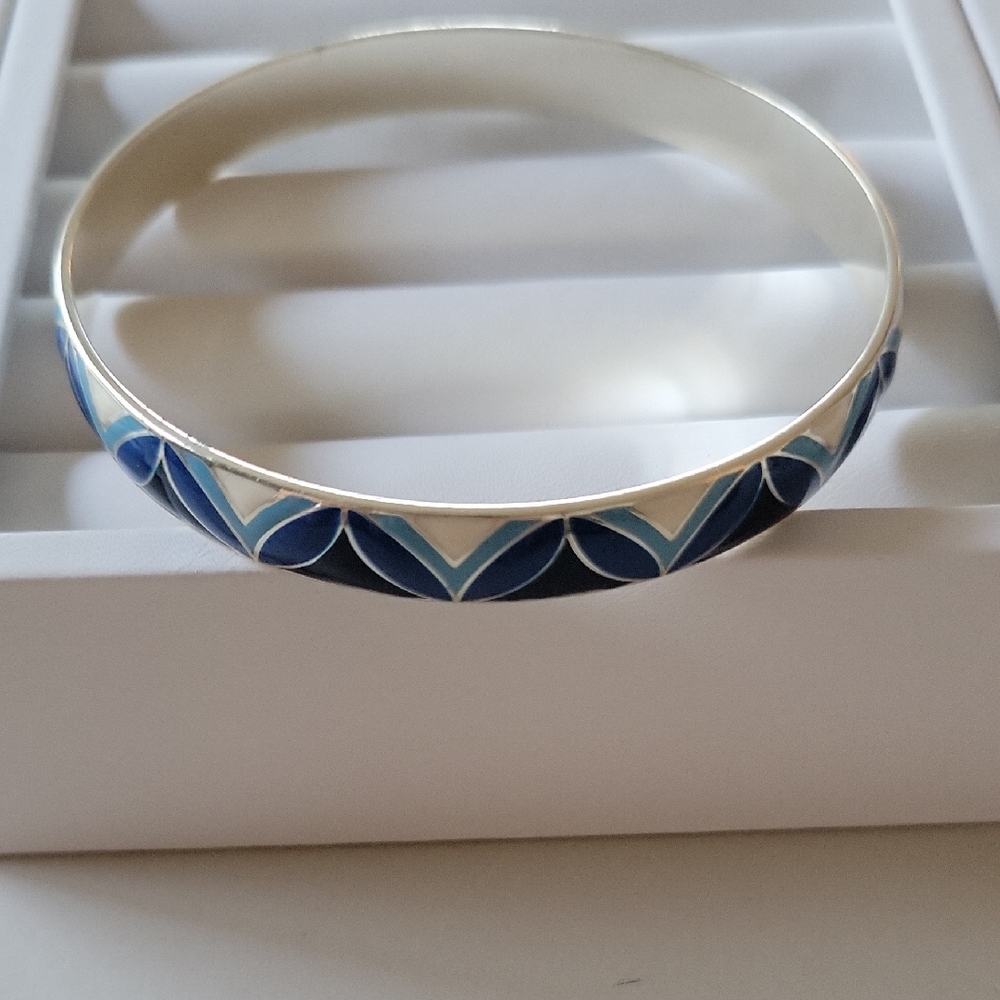 Brighton FLORABELLA LEAF Blue White Flower Enamel Bangle Bracelet